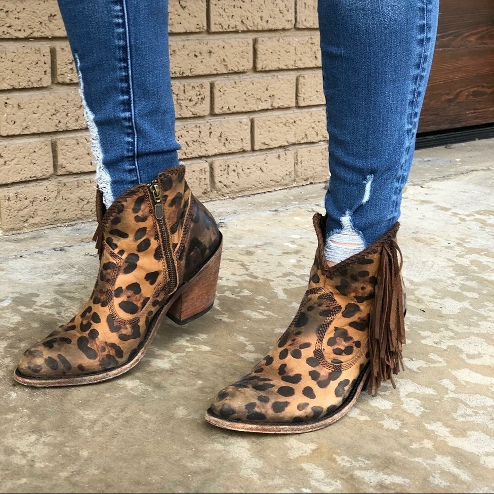 [ BRAND NEW ] Chita Miel booties
